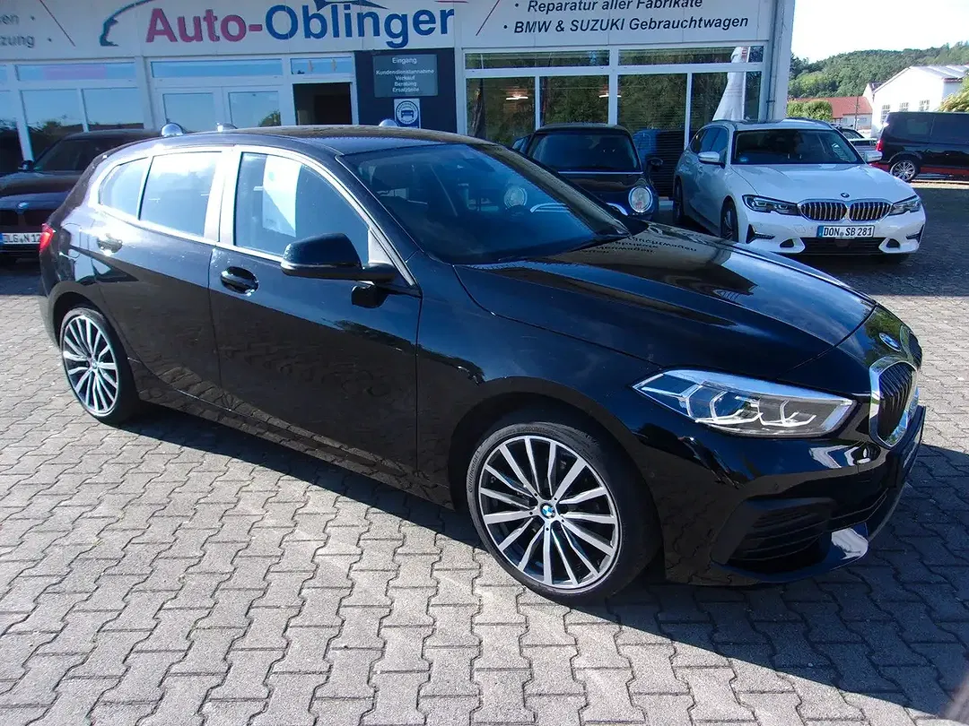 BMW 118 Advantage - Thumbnail 1