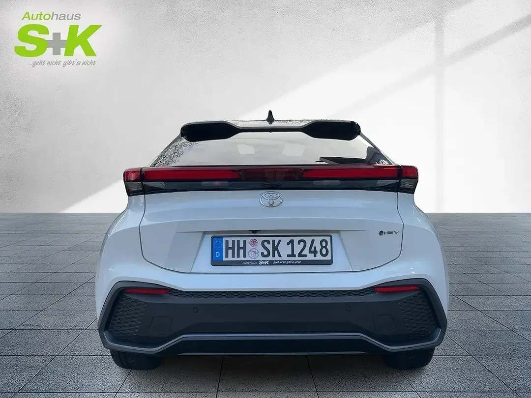 Toyota C-HR Hybrid Teamplayer - Thumbnail 3