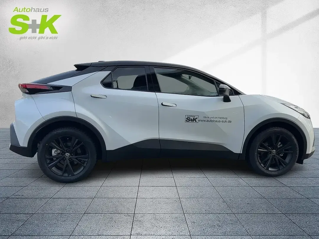 Toyota C-HR Hybrid Teamplayer - Thumbnail 5