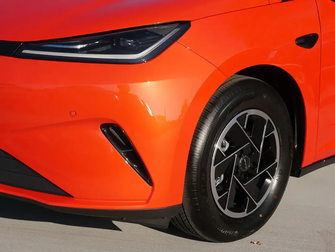 BYD Dolphin DM-i Boost - Thumbnail 4