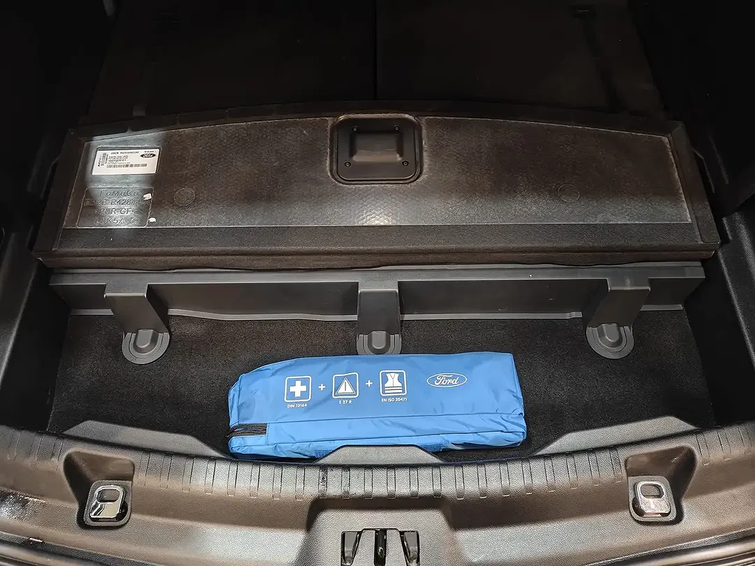 Ford S-Max 2.0 4x4 Titanium - Thumbnail 37