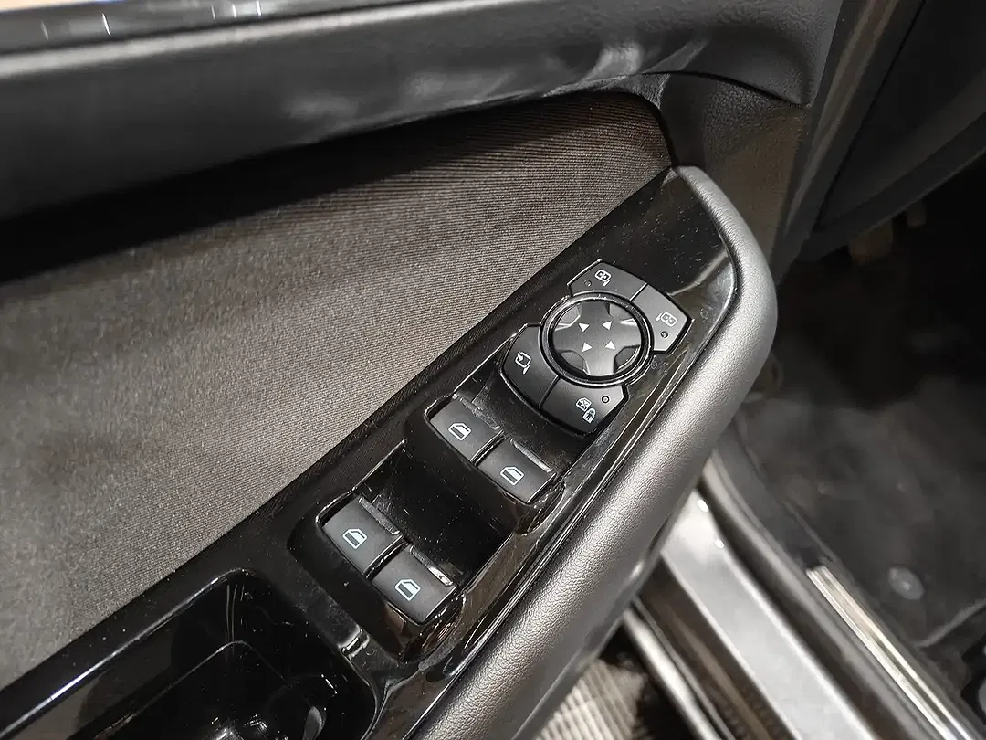 Ford S-Max 2.0 4x4 Titanium - Thumbnail 40