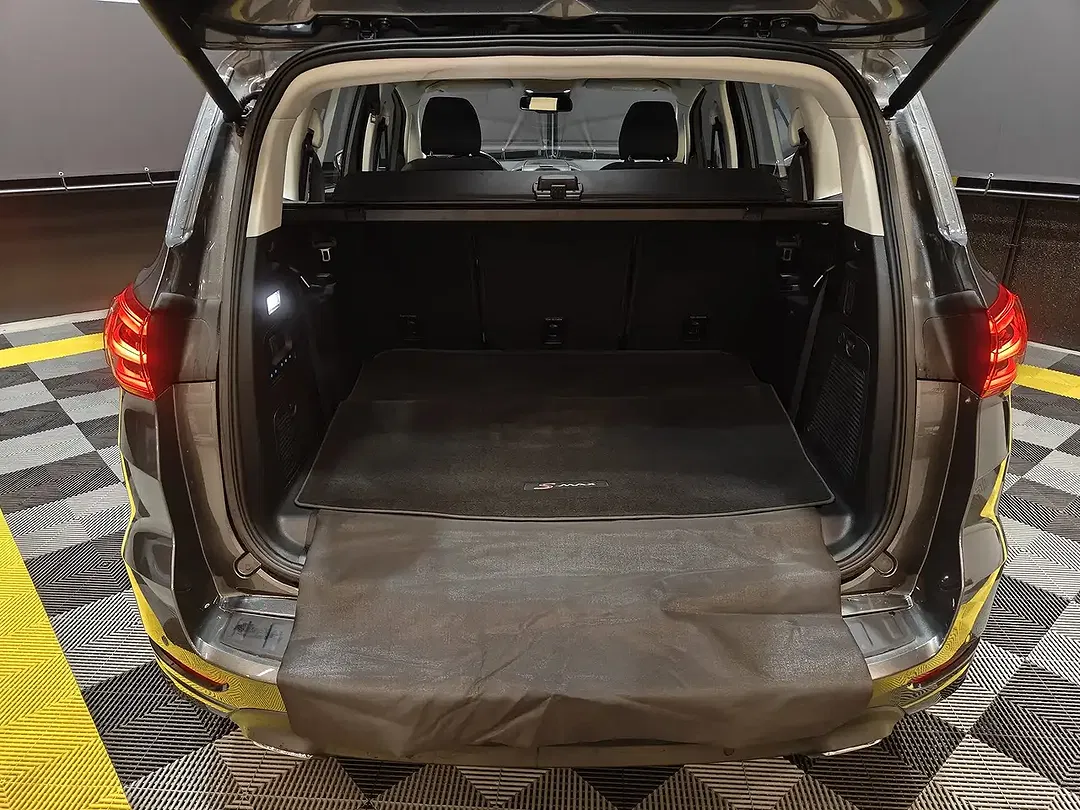 Ford S-Max 2.0 4x4 Titanium - Thumbnail 9