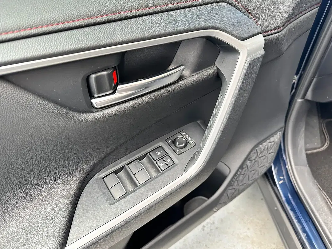Suzuki Across Hybrid Comfort+ - Thumbnail 7