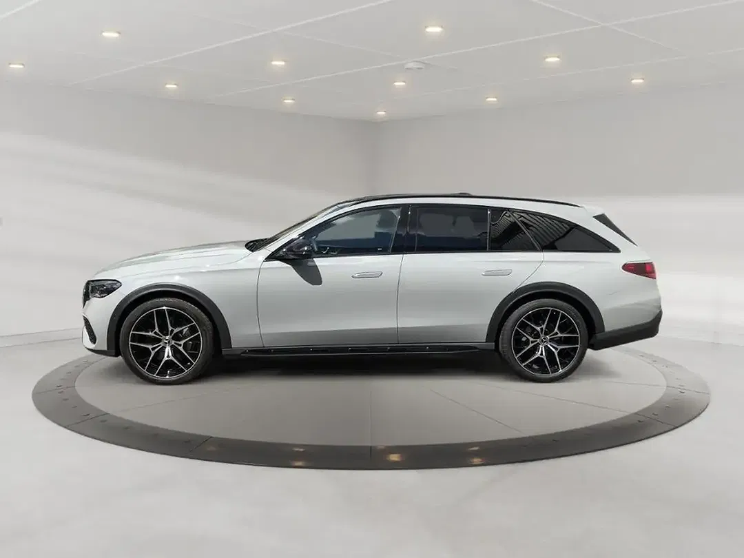 Mercedes-Benz E 220 4MATIC AMG MBUX All-Terrain Avantgarde - Thumbnail 3
