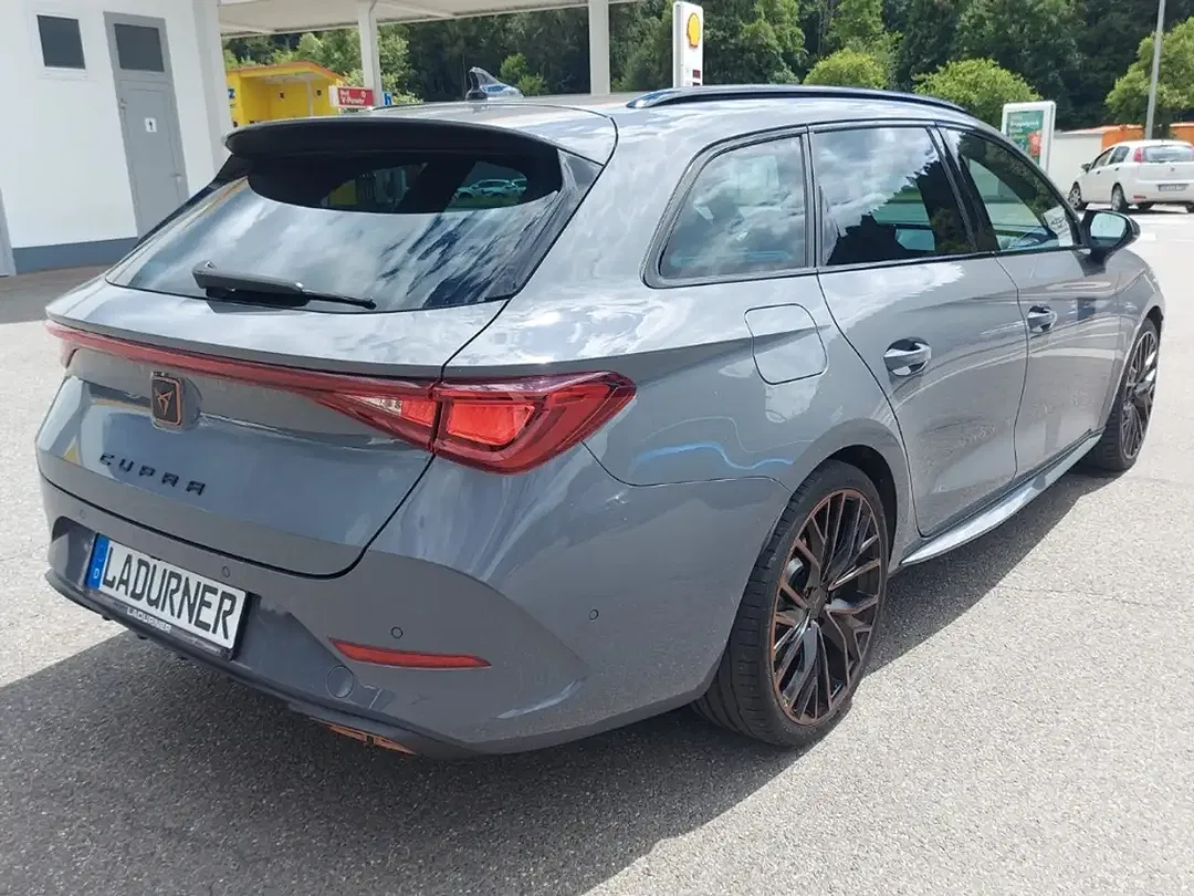 CUPRA Leon PHEV VZ Sportstourer - Thumbnail 3