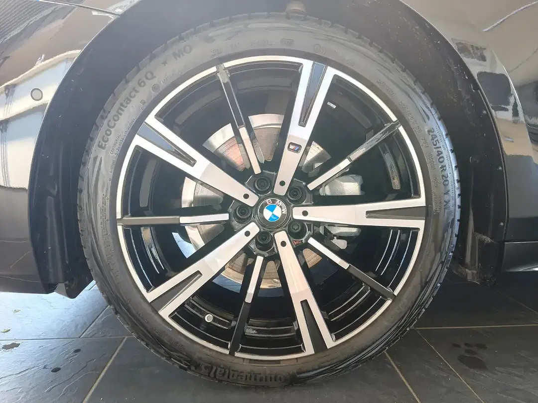 BMW 520 xDrive M Sport - Thumbnail 15