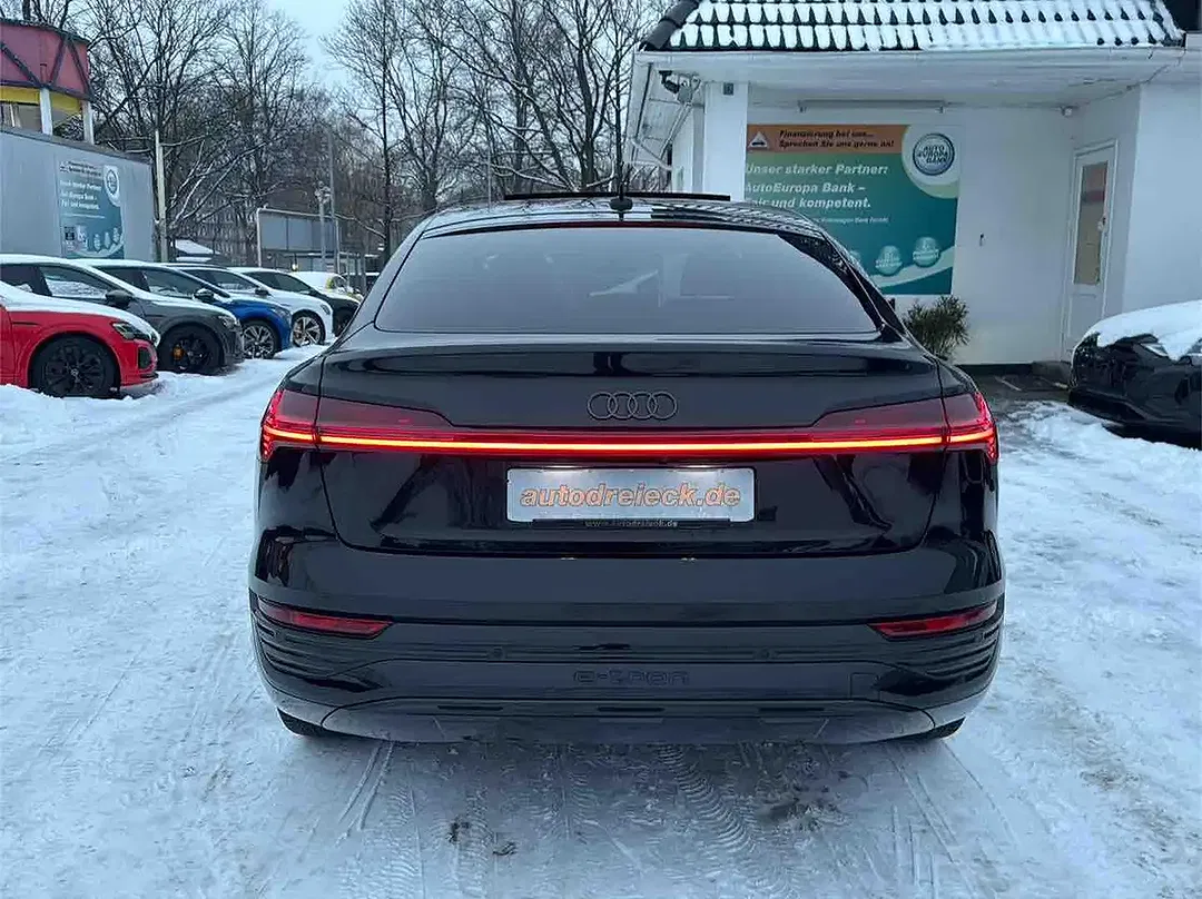 Audi Q8 e-tron 50 Sportback S line - Thumbnail 8