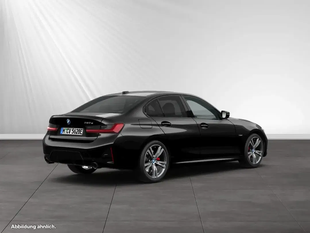 BMW 320 M Sport - Thumbnail 2