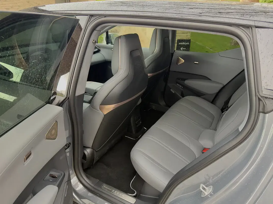 Zeekr X - Thumbnail 11