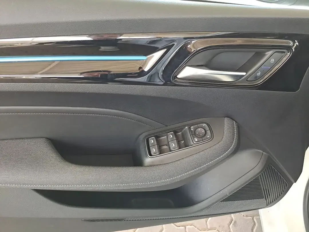 MG MG5 Luxury - Thumbnail 11