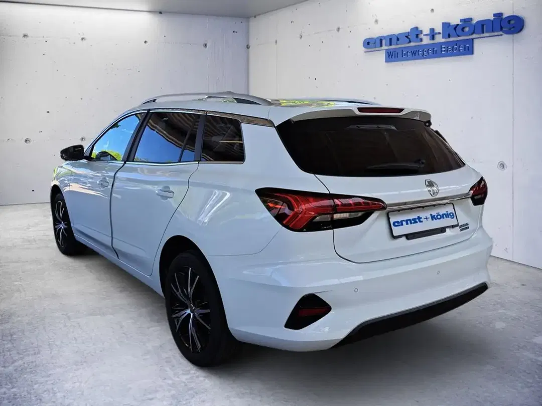MG MG5 Luxury - Thumbnail 4