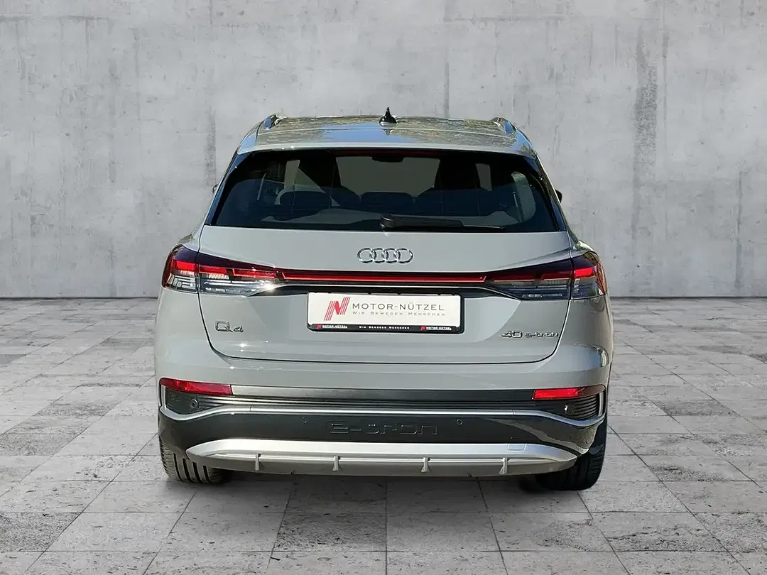 Audi Q4 e-tron 40 Matrix LED S line - Thumbnail 4