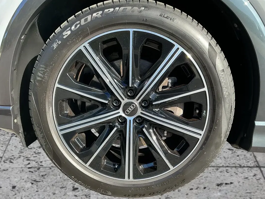 Audi Q4 e-tron 40 Matrix LED S line - Thumbnail 7
