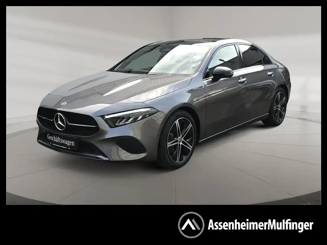 Mercedes-Benz A 200 MBUX Progressive Night - foto 1