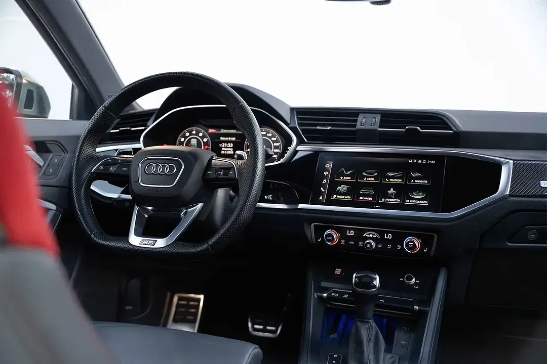 Audi RS Q3 2.5 TFSI Matrix LED Sportback - Thumbnail 12
