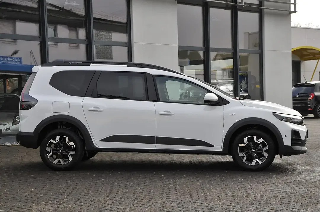 Dacia Jogger TCe Journey - Thumbnail 5
