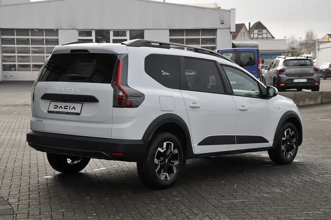 Dacia Jogger TCe Journey - Thumbnail 6