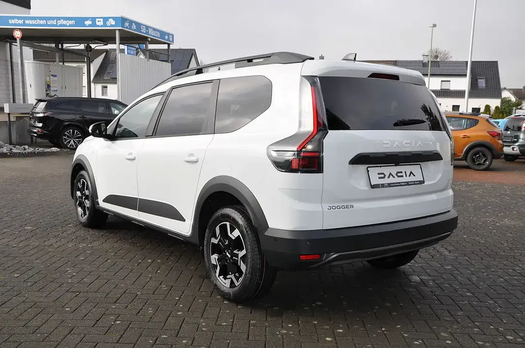 Dacia Jogger TCe Journey - Thumbnail 8