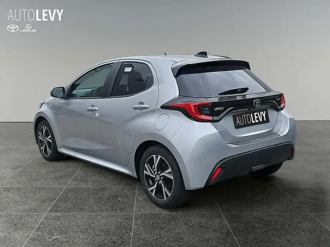 Toyota Yaris 1.5 Teamplayer - Thumbnail 3