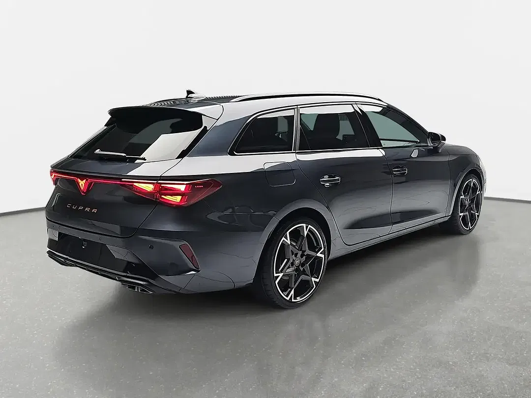 CUPRA Leon 1.5 eTSI DSG Sportstourer - Thumbnail 3