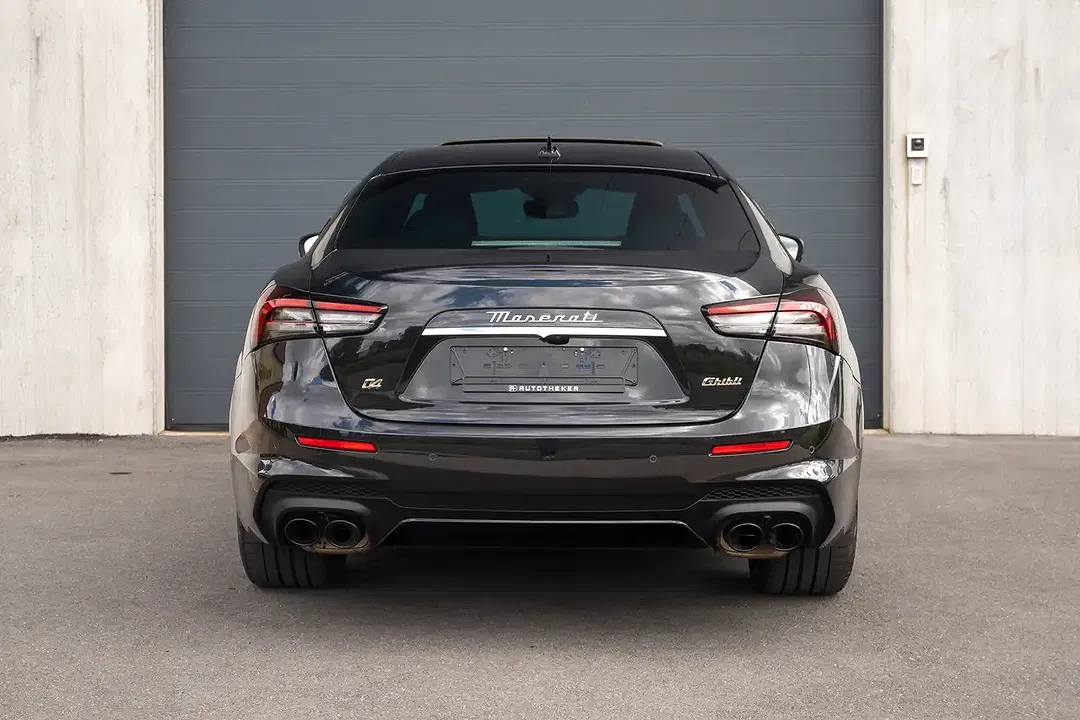 Maserati Ghibli 3.0 V6 Bi-Turbo Q4 S Modena Sport - Thumbnail 4