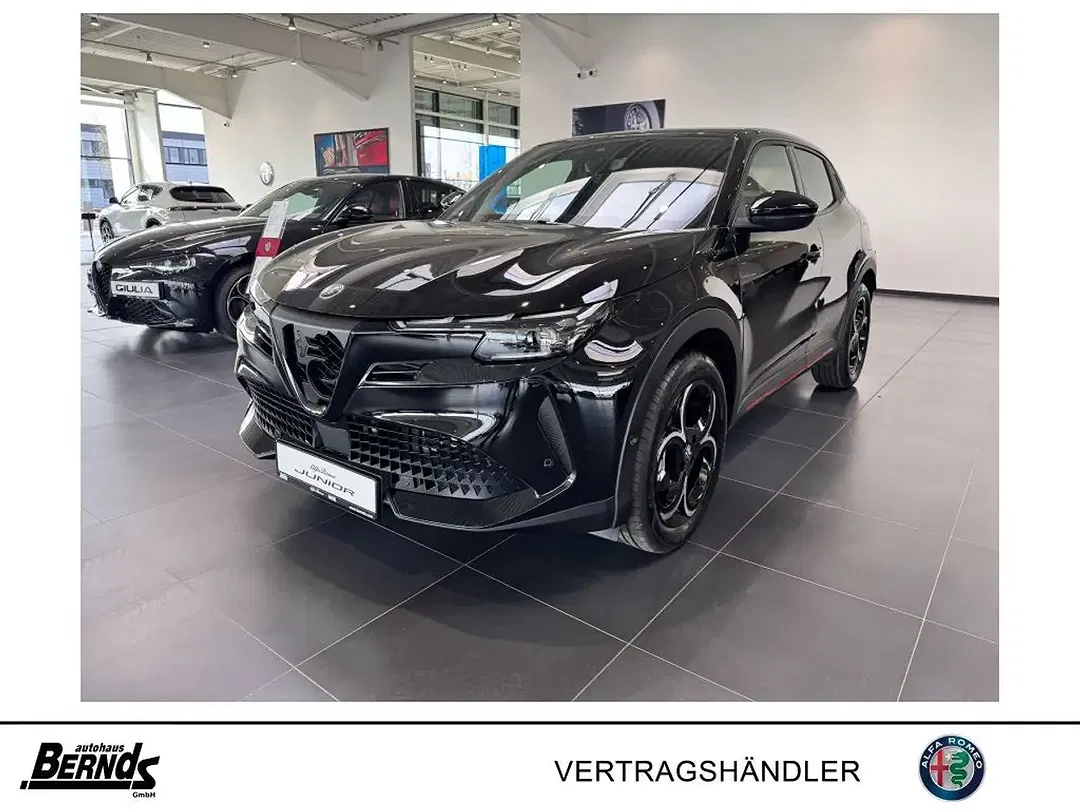 Alfa Romeo Junior 1.2 VGT Ibrida Speciale - foto 1