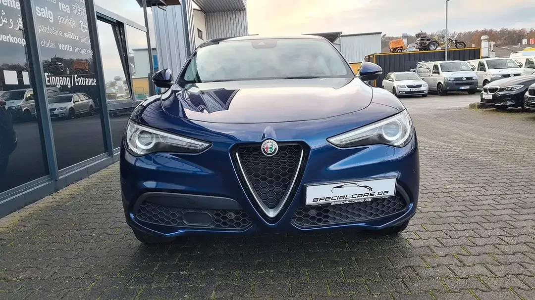 Alfa Romeo Stelvio Q4 Super - foto 2