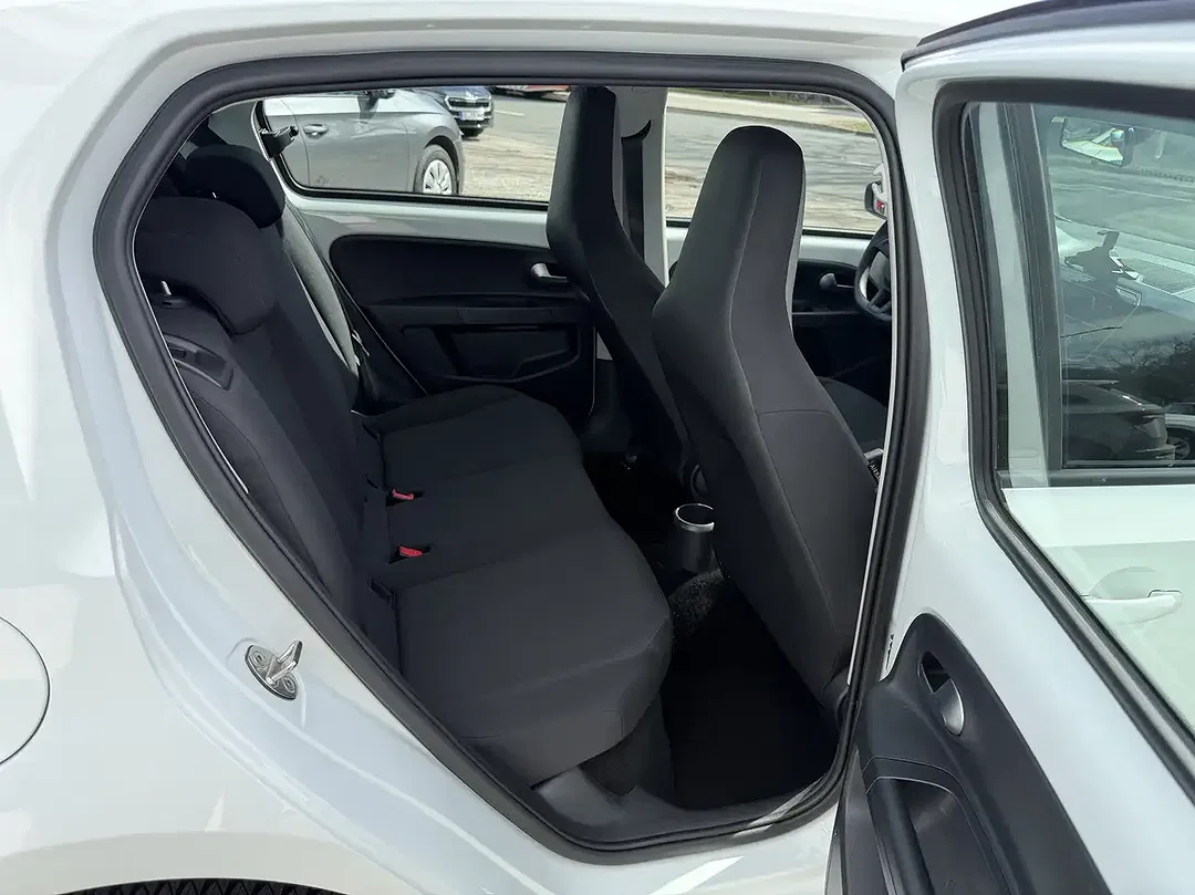 Volkswagen up! 1.0 - Thumbnail 11