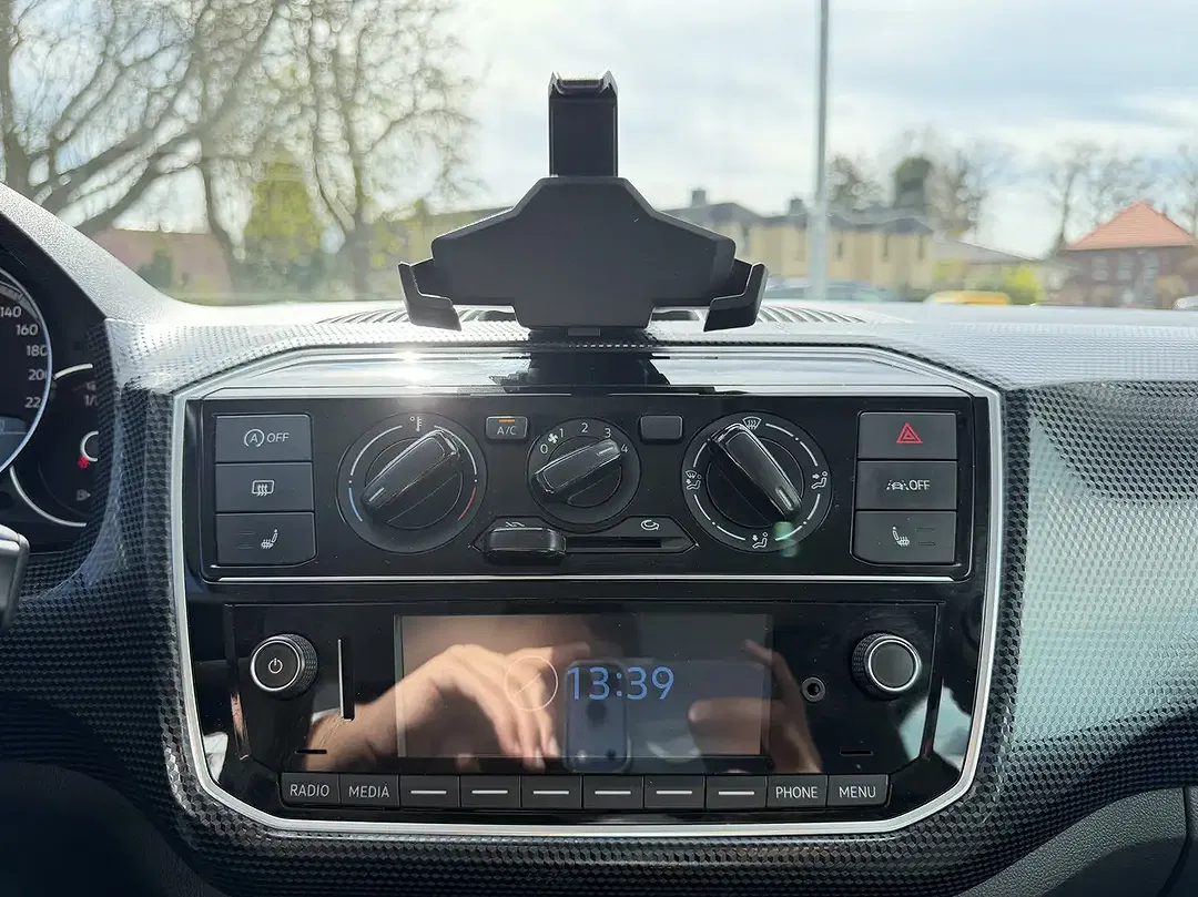 Volkswagen up! 1.0 - Thumbnail 12