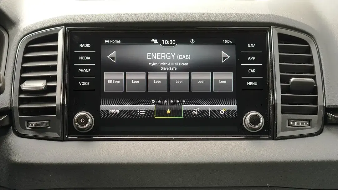 Skoda Karoq 2.0 TDI DSG 4x4 Sportline - Thumbnail 11