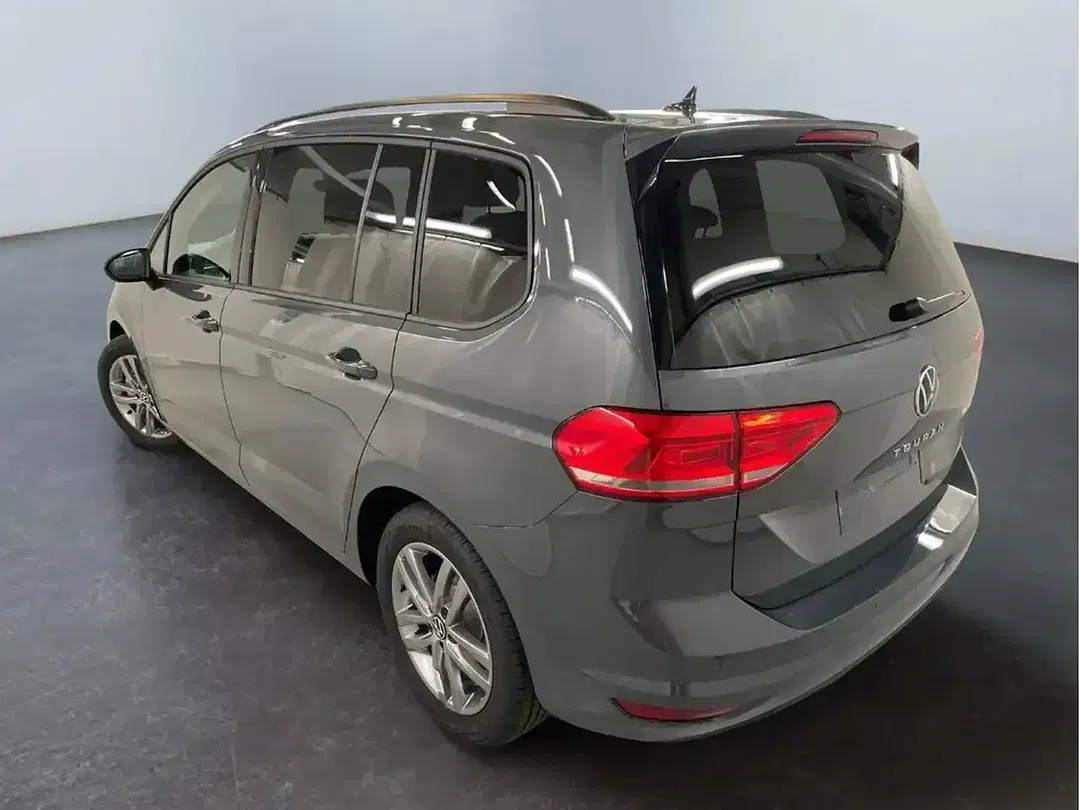 Volkswagen Touran 1.5 TSI DSG Comfortline Edition - Thumbnail 4