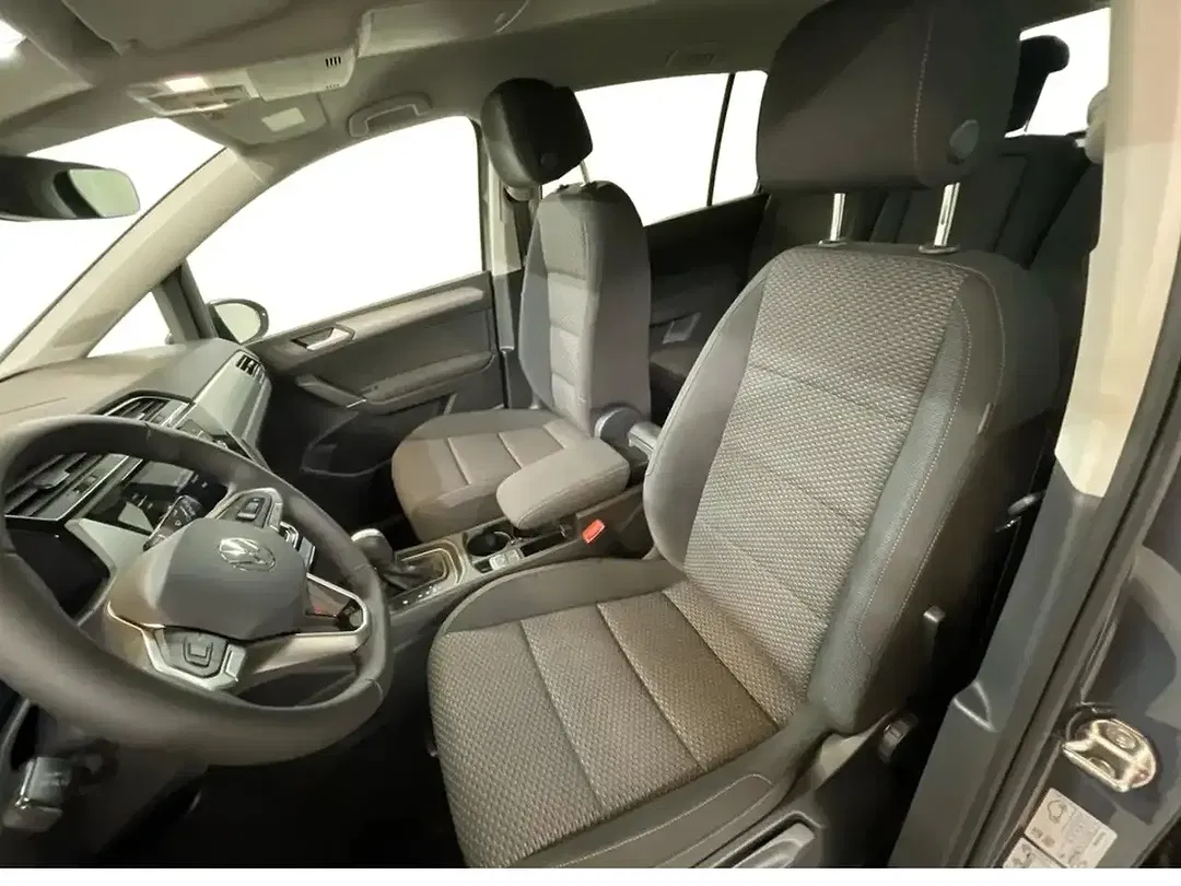 Volkswagen Touran 1.5 TSI DSG Comfortline Edition - Thumbnail 8