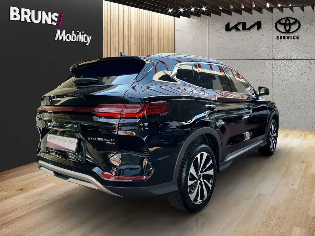 BYD Seal U 1.5 DM-i PHEV AWD Design - Thumbnail 4