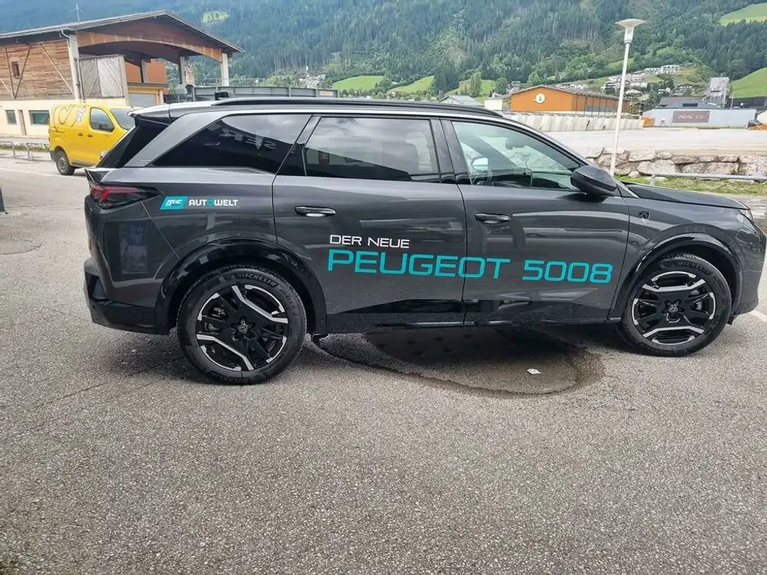 Peugeot 5008 210 EV GT - Thumbnail 4
