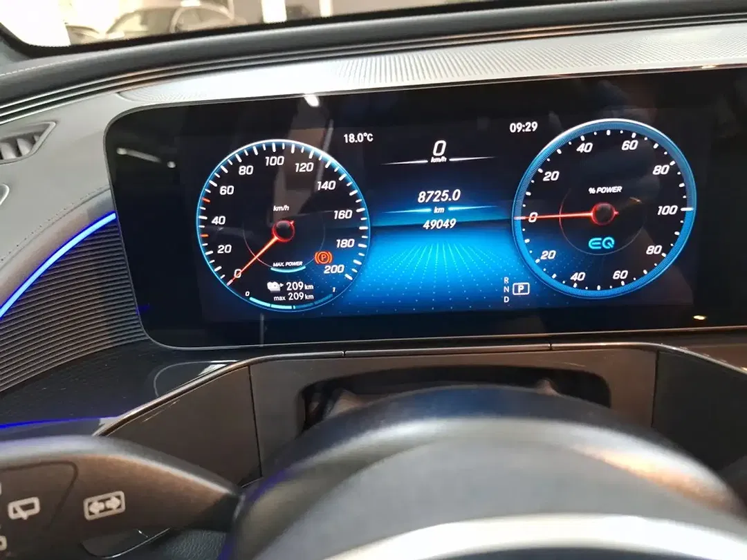 Mercedes-Benz EQC 400 4MATIC AMG - Thumbnail 14