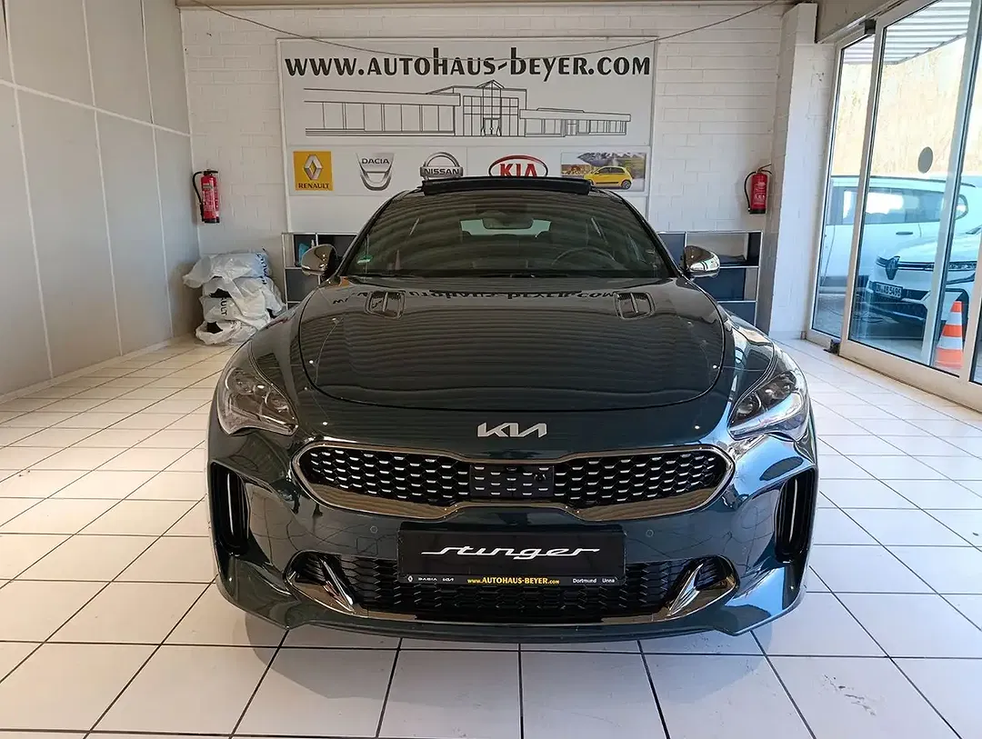 Kia Stinger GT Performance - foto 2
