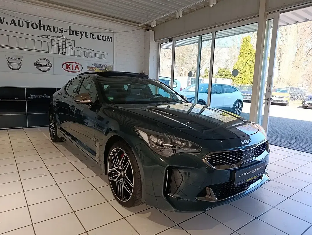 Kia Stinger GT Performance - Thumbnail 5