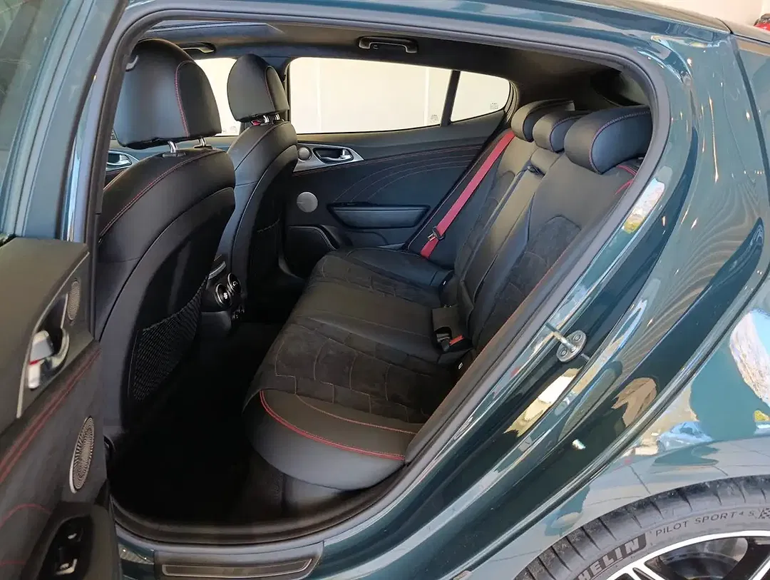 Kia Stinger GT Performance - Thumbnail 6