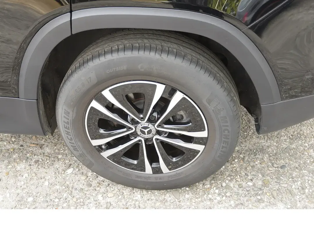 Mercedes-Benz GLB 180 - Thumbnail 10