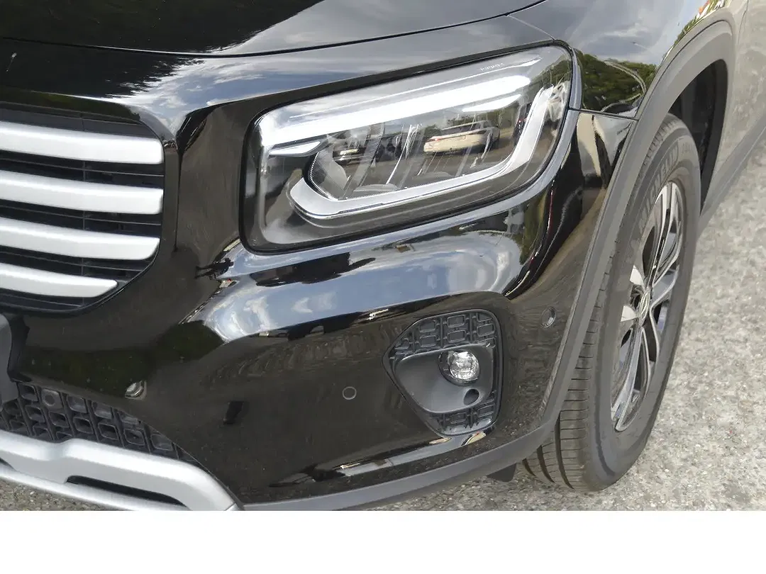 Mercedes-Benz GLB 180 - Thumbnail 6