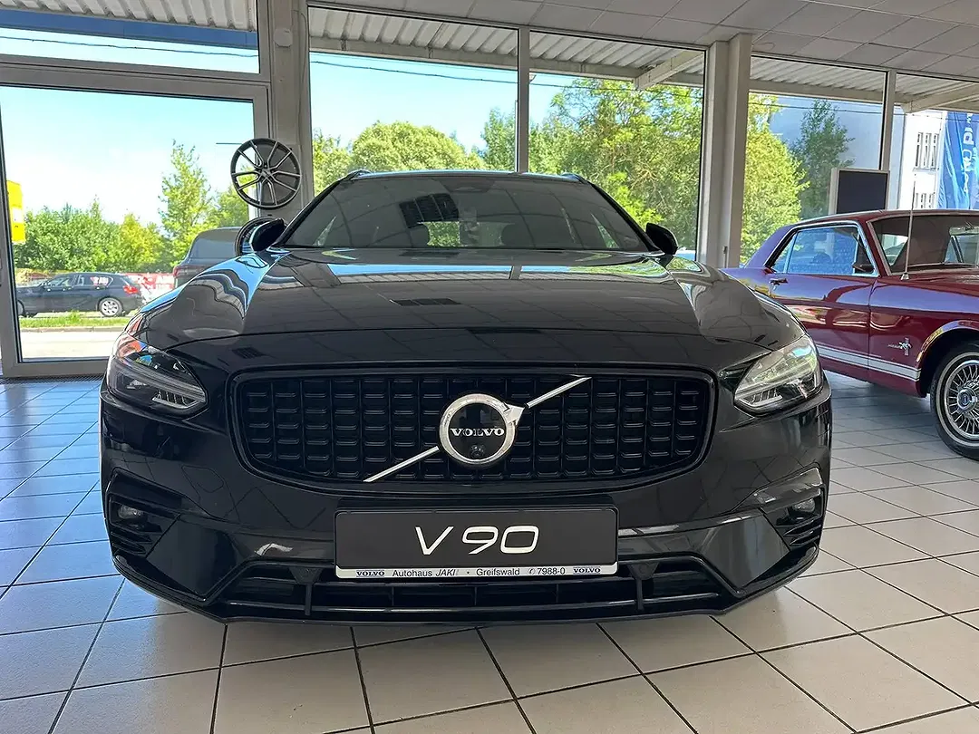 Volvo V90 B4 Ultimate Dark - Thumbnail 1