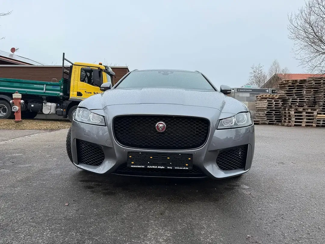 Jaguar XF 4x4 Sportbrake Chequered Flag - foto 2