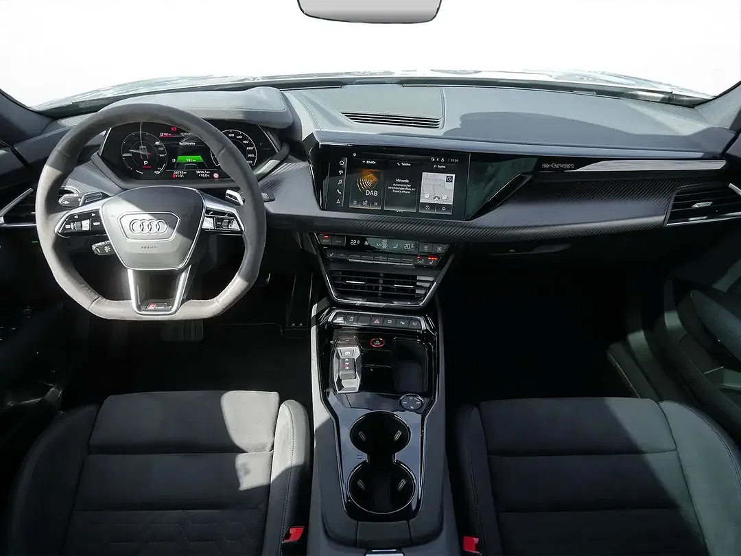 Audi RS e-tron GT quattro - Thumbnail 4