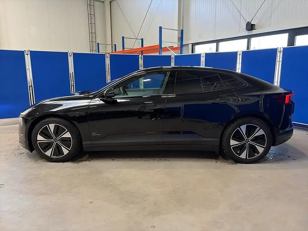 Polestar 4 100 kWh EV Long Range Pilot Plus - Thumbnail 4