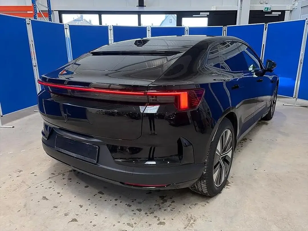 Polestar 4 100 kWh EV Long Range Pilot Plus - Thumbnail 6