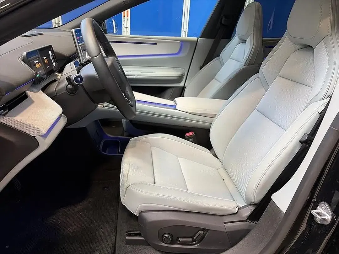 Polestar 4 100 kWh EV Long Range Pilot Plus - Thumbnail 8