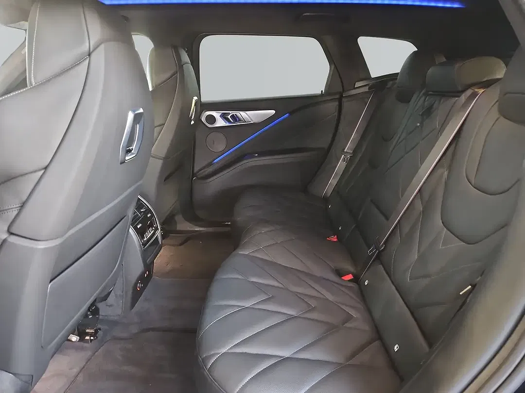 BMW XM - Thumbnail 5
