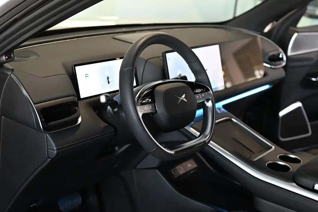 Xpeng G9 RWD Standard Range - Thumbnail 8