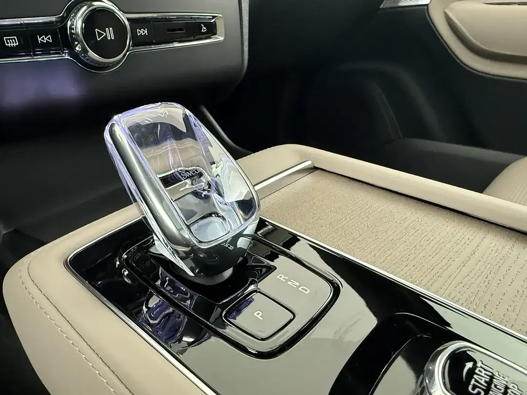 Volvo XC90 T8 PHEV Hybrid AWD Recharge Plus Bright - foto 15